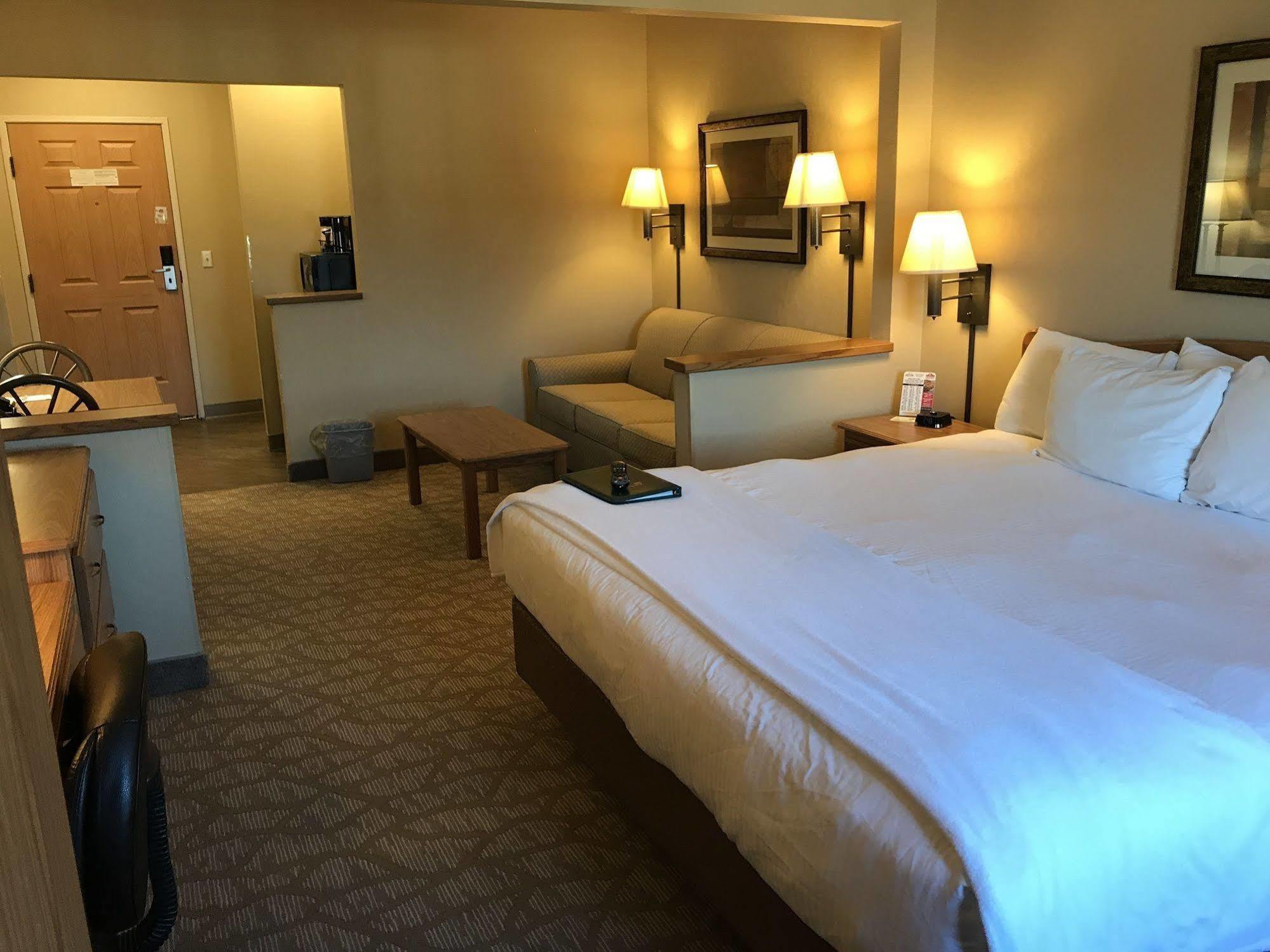 Everspring Suites Bismarck  Kültér fotó