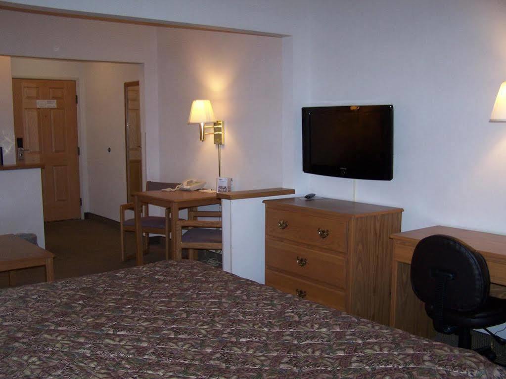 Everspring Suites Bismarck  Kültér fotó